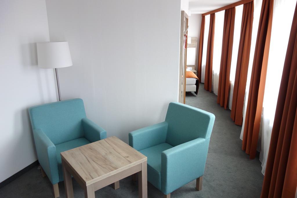 Komfort Hotel ลุดวิกสบูร์ก ภายนอก รูปภาพ