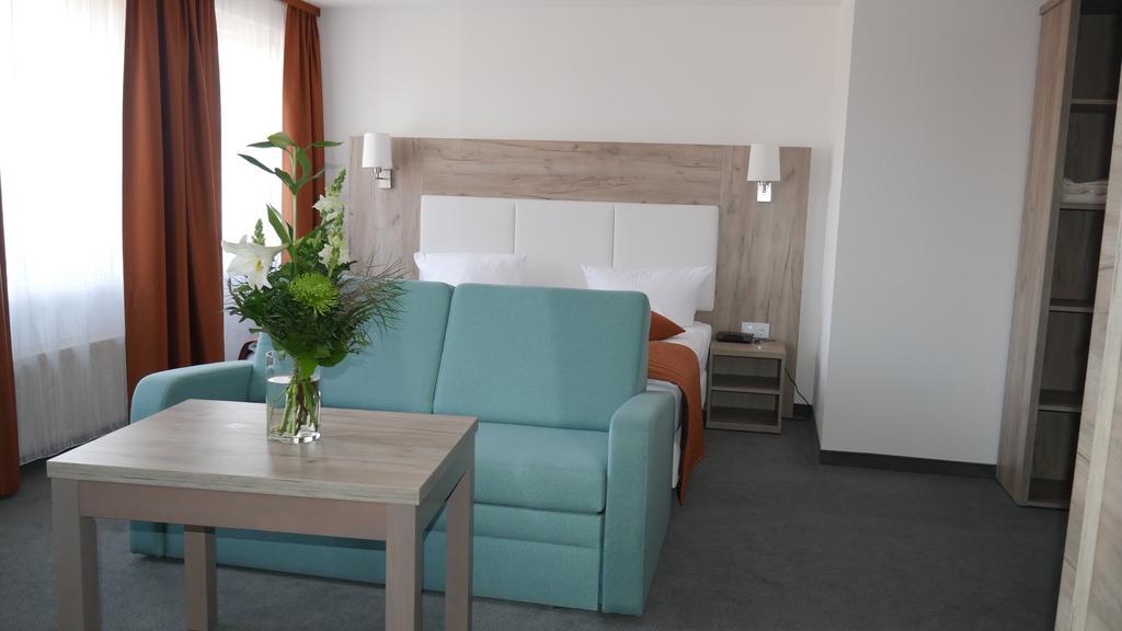 Komfort Hotel ลุดวิกสบูร์ก ภายนอก รูปภาพ