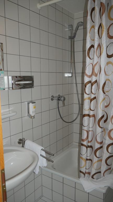 Komfort Hotel ลุดวิกสบูร์ก ภายนอก รูปภาพ